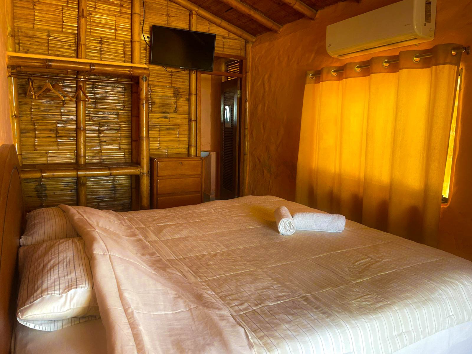 Matrimonial King Vista al Mar